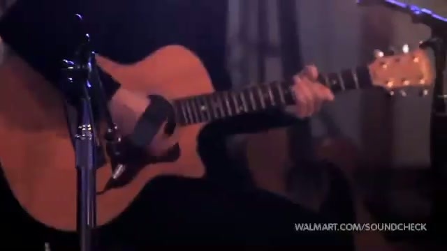 Avril Lavigne-Smile Walmart 0447