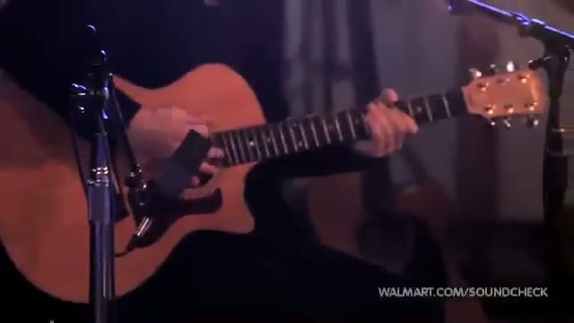 Avril Lavigne-Smile Walmart 0448