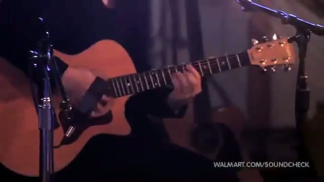 Avril Lavigne-Smile Walmart 0449