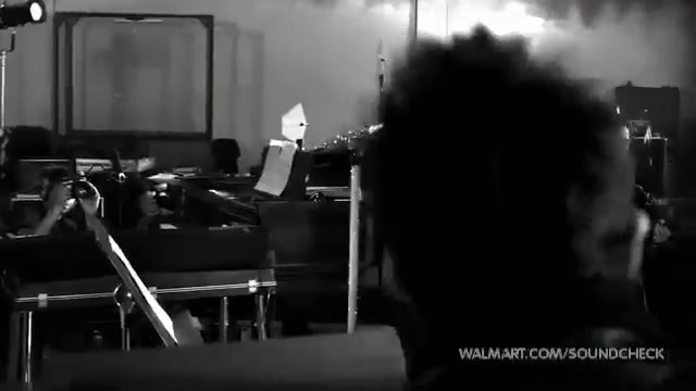 Avril Lavigne-Smile Walmart 0457