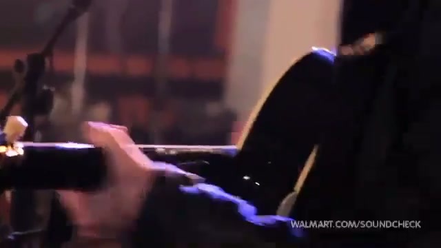 Avril Lavigne-Smile Walmart 0466