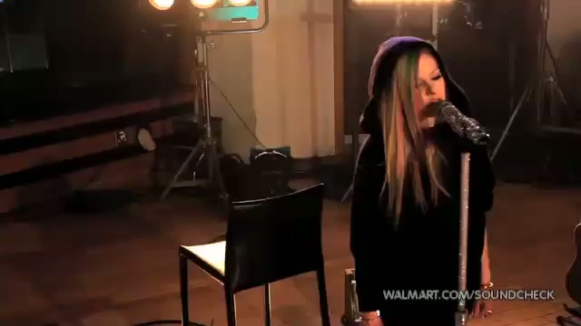 Avril Lavigne-Smile Walmart 0469