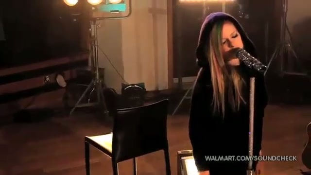 Avril Lavigne-Smile Walmart 0473