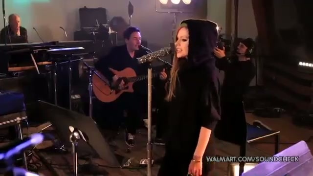 Avril Lavigne-Smile Walmart 0510