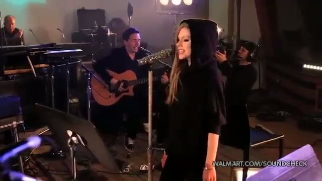 Avril Lavigne-Smile Walmart 0512