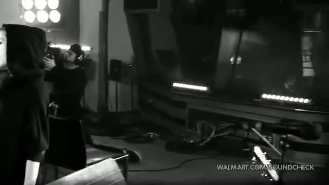 Avril Lavigne-Smile Walmart 0530