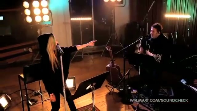 Avril Lavigne-Smile Walmart 0560