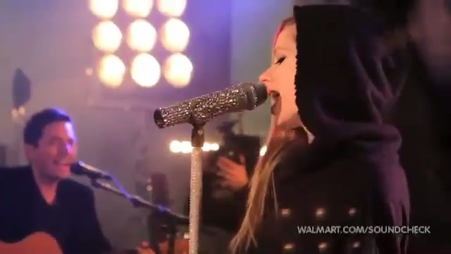 Avril Lavigne-Smile Walmart 0572