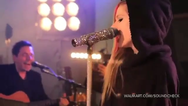 Avril Lavigne-Smile Walmart 0577