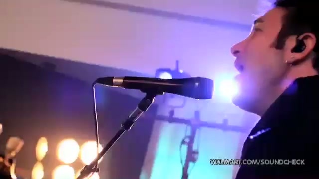 Avril Lavigne-Smile Walmart 0581