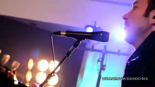 Avril Lavigne-Smile Walmart 0584