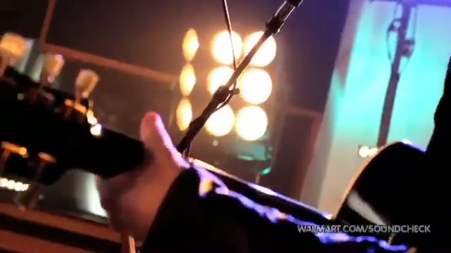 Avril Lavigne-Smile Walmart 0592