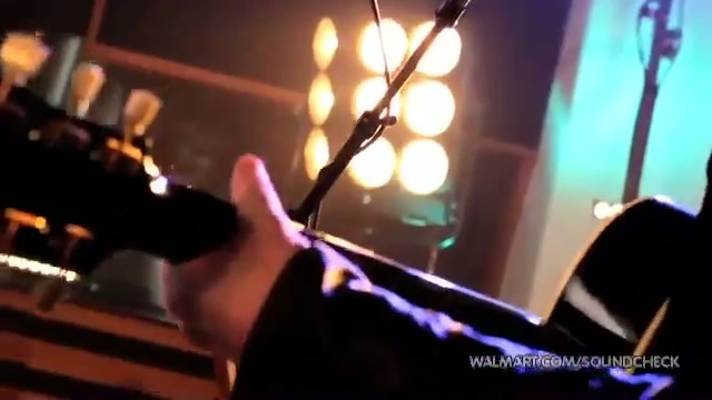 Avril Lavigne-Smile Walmart 0593