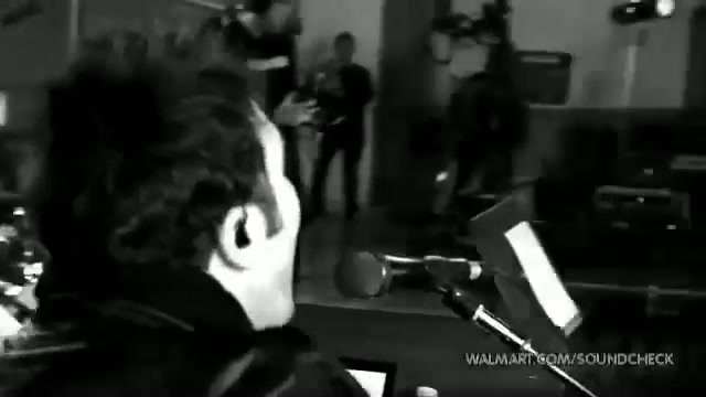 Avril Lavigne-Smile Walmart 0614