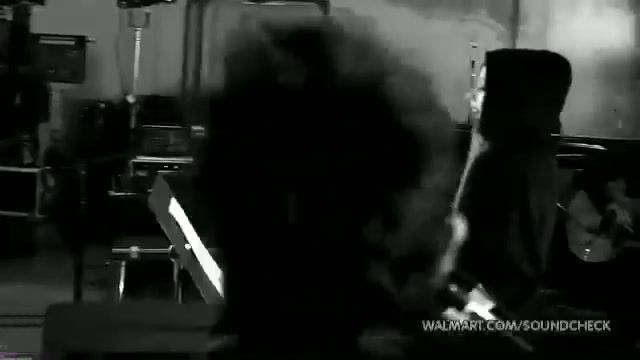 Avril Lavigne-Smile Walmart 0620