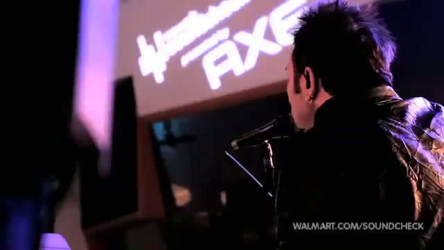 Avril Lavigne-Smile Walmart 0669