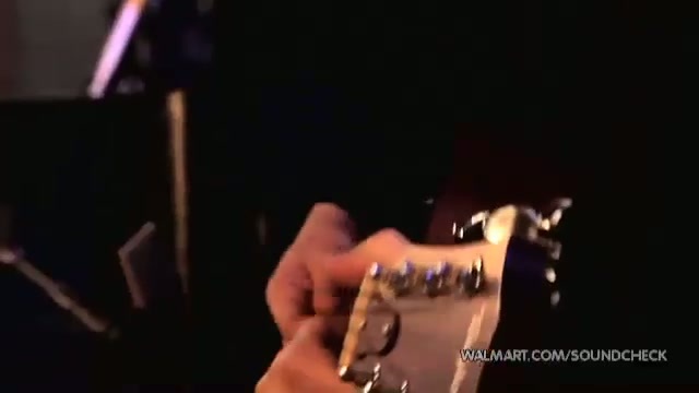 Avril Lavigne-Smile Walmart 0773