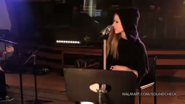 Avril Lavigne-Smile Walmart 0777