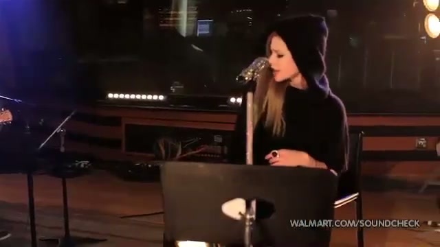 Avril Lavigne-Smile Walmart 0779