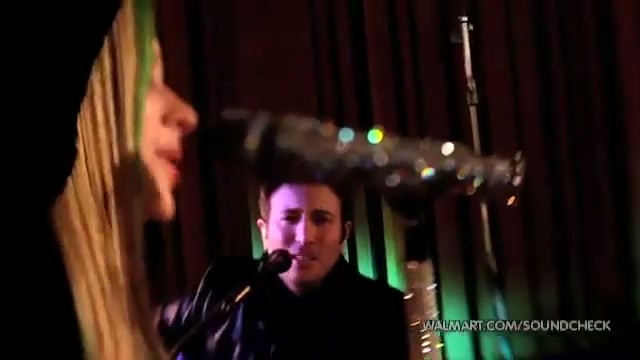 Avril Lavigne-Smile Walmart 0834
