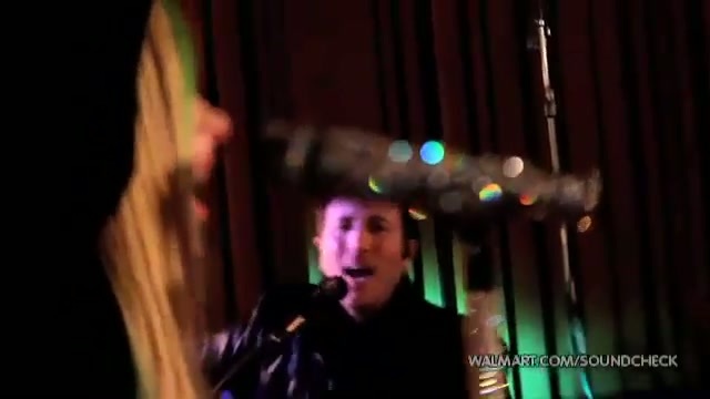 Avril Lavigne-Smile Walmart 0836