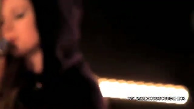 Avril Lavigne-Smile Walmart 0841