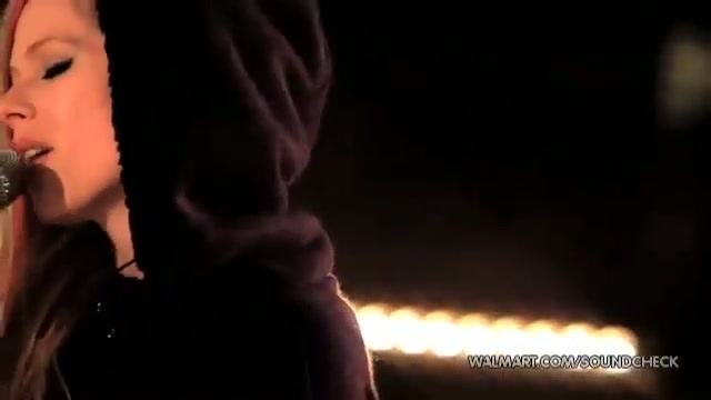 Avril Lavigne-Smile Walmart 0844