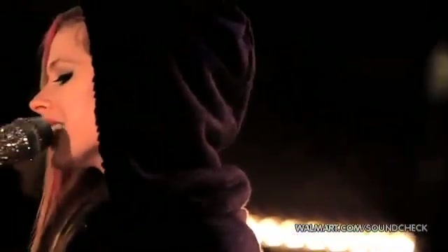 Avril Lavigne-Smile Walmart 0848