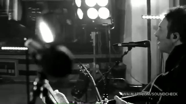 Avril Lavigne-Smile Walmart 0856