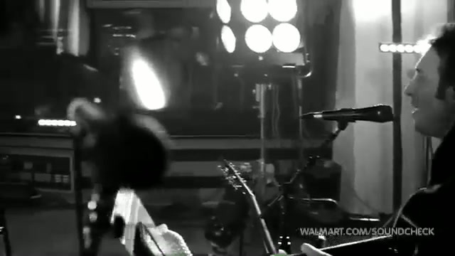 Avril Lavigne-Smile Walmart 0857