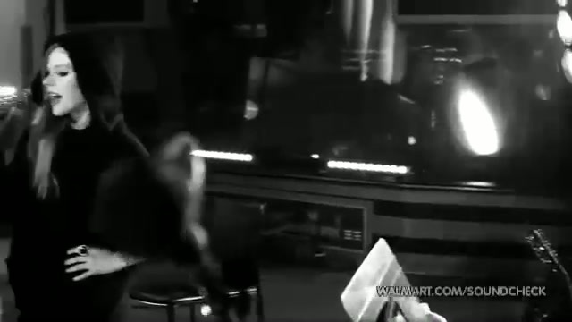 Avril Lavigne-Smile Walmart 0863