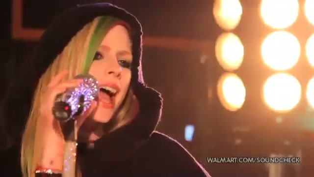 Avril Lavigne-Smile Walmart 0877