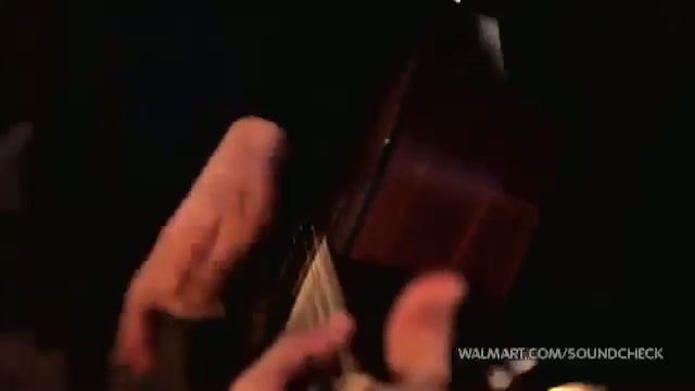 Avril Lavigne-Smile Walmart 0924