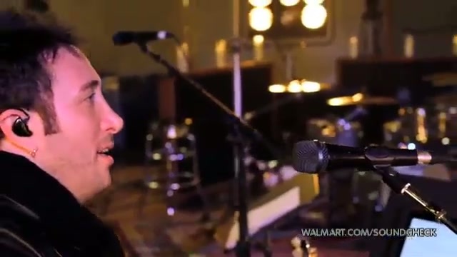 Avril Lavigne-Smile Walmart 0999