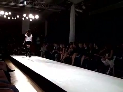 Abbey Dawn Fashion Show - Avril Lavigne 061
