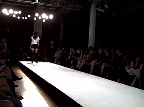 Abbey Dawn Fashion Show - Avril Lavigne 068