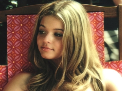 Allison8 - Alison DiLaurentis