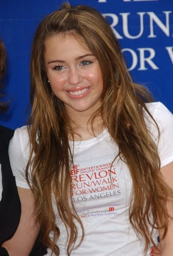 coafuri-miley-cyrus4 - 0-Miley Cyrus
