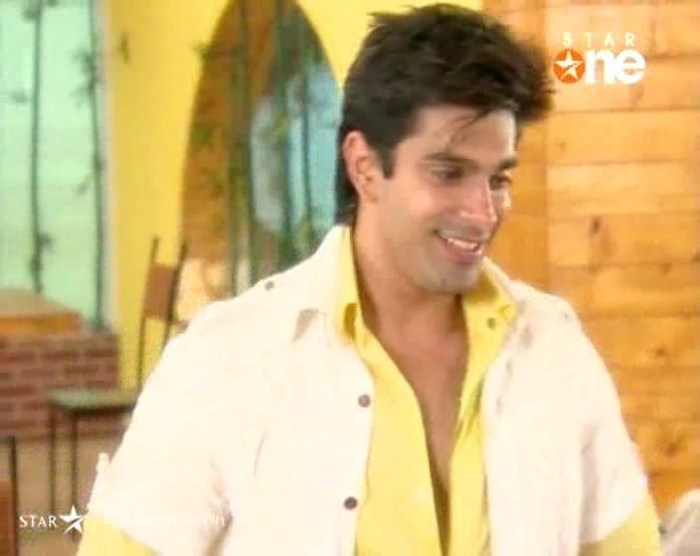 1 (61) - DILL MILL GAYYE KaSh As Arsh Dream Girl Kapz