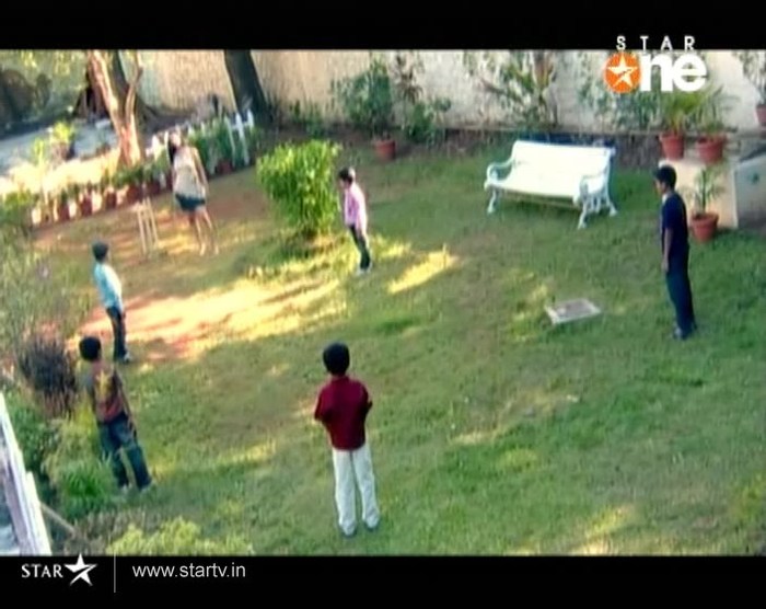 2 (35) - DILL MILL GAYYE KaSh As Arsh Dream Girl Kapz