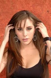 images (20) - Karyme Lozano