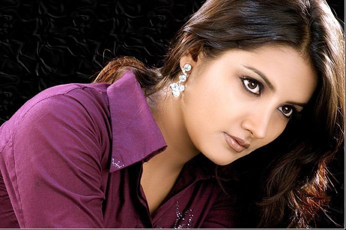 40918058_FZPFNEWBQ - xxNidhi Uttam-Nandinixx