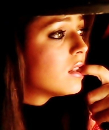 252881_164662240266005_100001666908815_447319_146973_n - Drashti Dhami