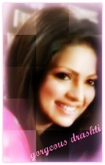 261786_130012597082102_100002200873154_240356_4193062_n - Drashti Dhami