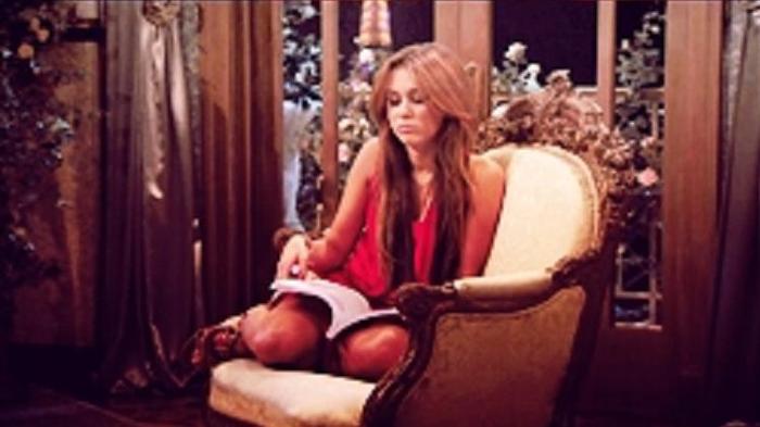Miley Cyrus (8)