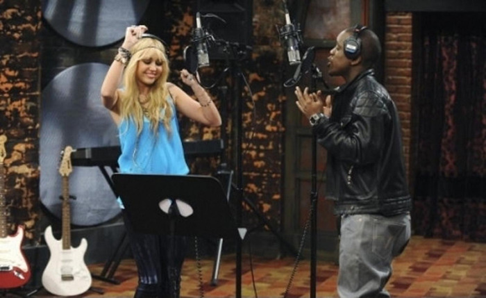Hannah Montana (7) - x - Hannah Montana