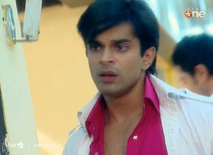 2 (66) - DILL MILL GAYYE KaSh As Arsh Hospital Scene