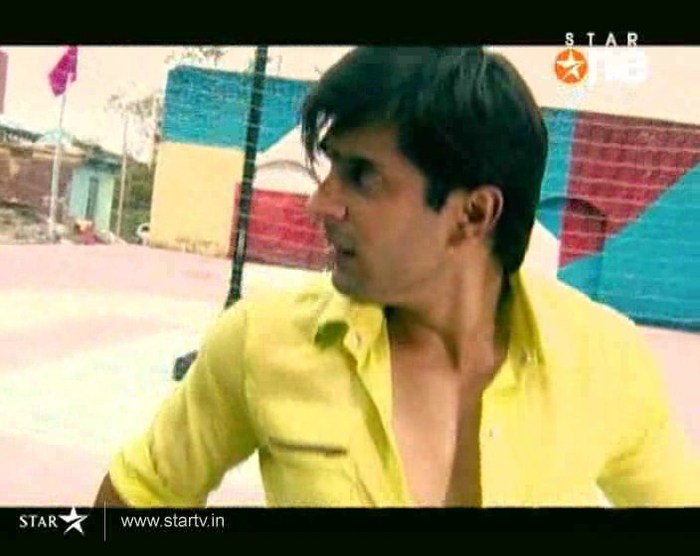 1 (7) - DILL MILL GAYYE KaSh As ArSh First Scene