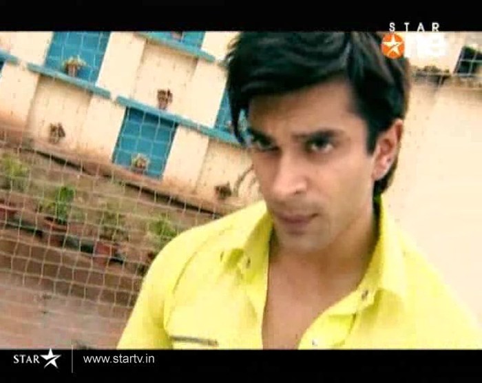 1 (50) - DILL MILL GAYYE KaSh As ArSh First Scene
