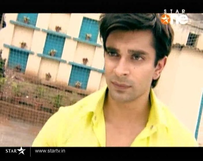 2 (1) - DILL MILL GAYYE KaSh As ArSh First Scene
